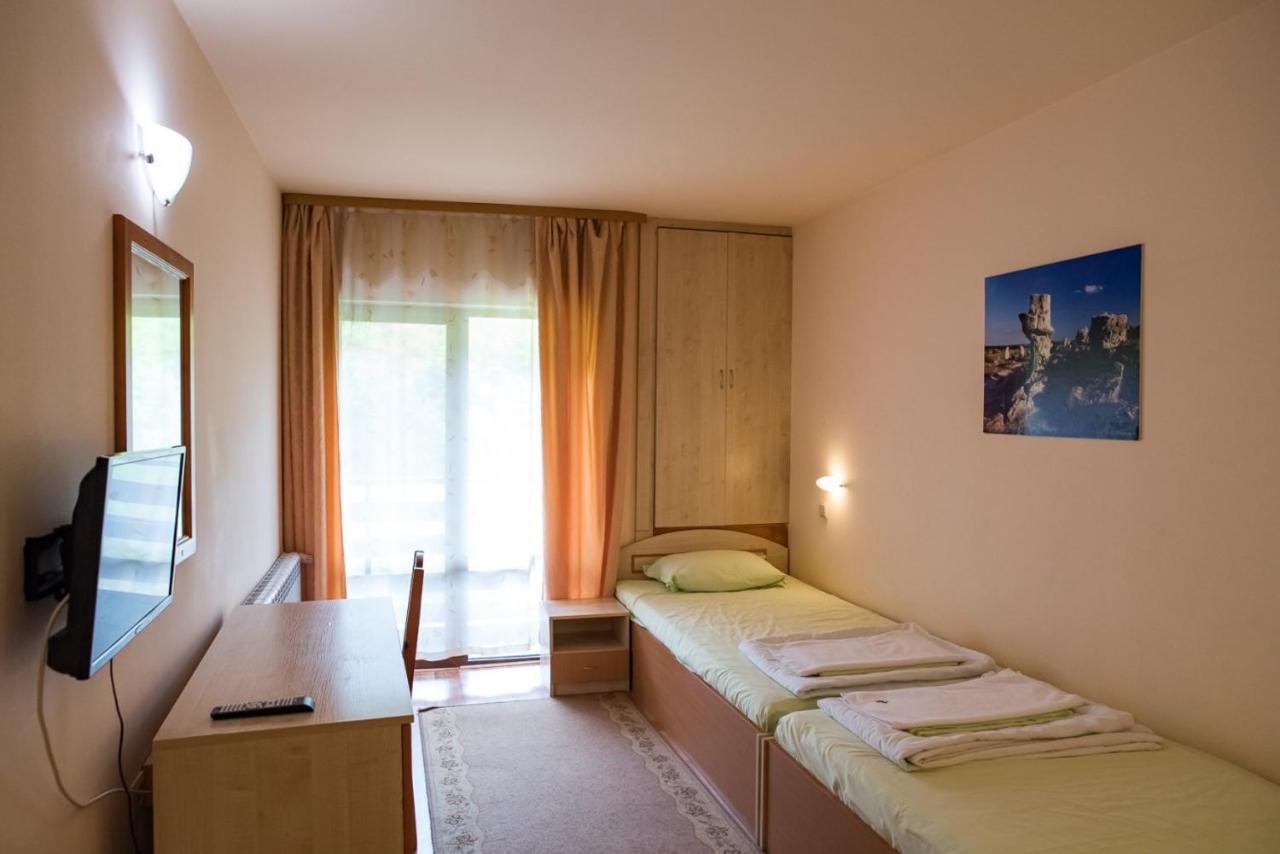 Hotel Tourist Center Momina Krepost Weliko Tarnowo Exterior foto