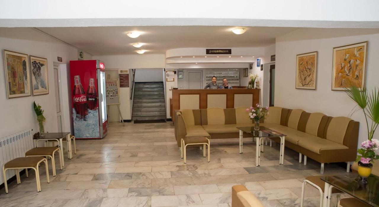 Hotel Tourist Center Momina Krepost Weliko Tarnowo Exterior foto